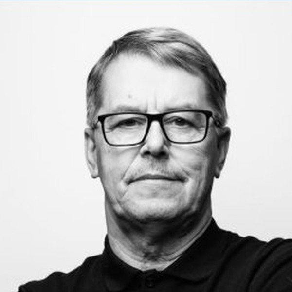 Marcus Webb, Account Director